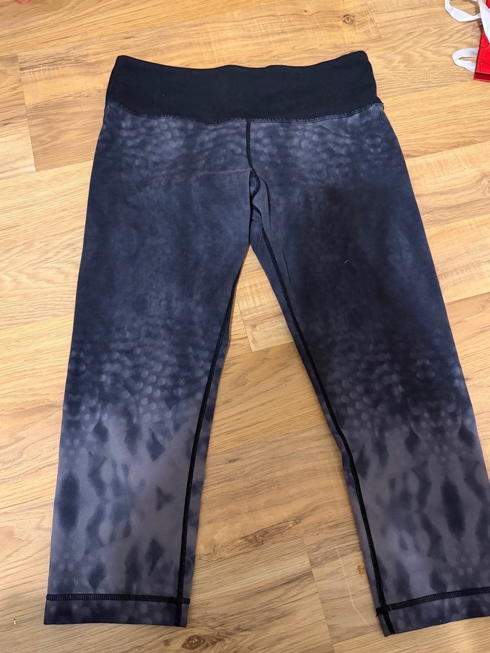 Lululemon Just Breathe Crop Leggings size 8